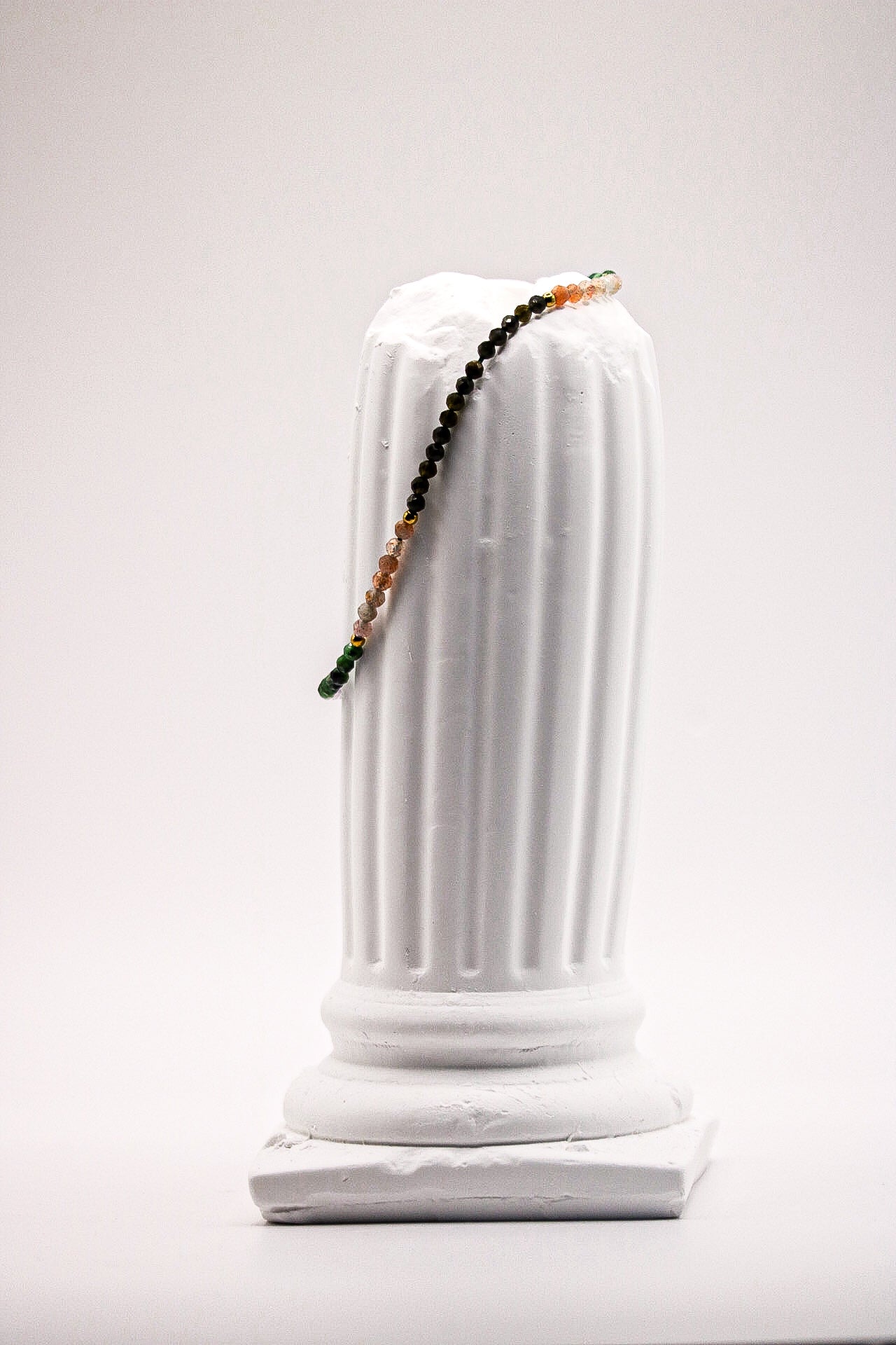 Various Stones Bracelet met natuurlijke edelstenen in meerdere kleuren – balans en positieve energie.